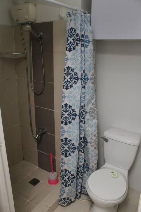 Huge A2J Executive Luxury 1Br Suite Near Abs Cbn, Gma 마닐라 외부 사진